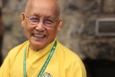 Nụ Cười Tự Tại